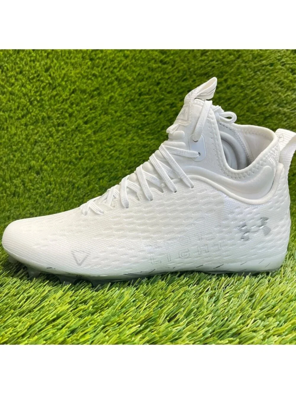 Under Armour Spotlight Lux MC 2.0 Mens Size 8.5 Triple White Football Cleats
